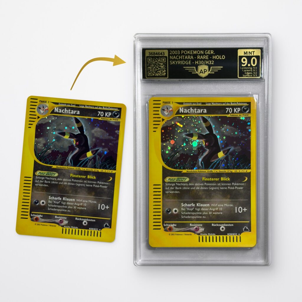 Grading di carte da AP Grading: carta Pokémon prima e dopo il grading, in slab AP con voto MINT 9.0
